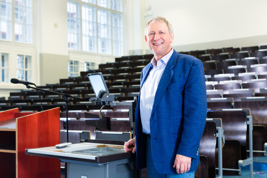 Directeur d'une école de commerce